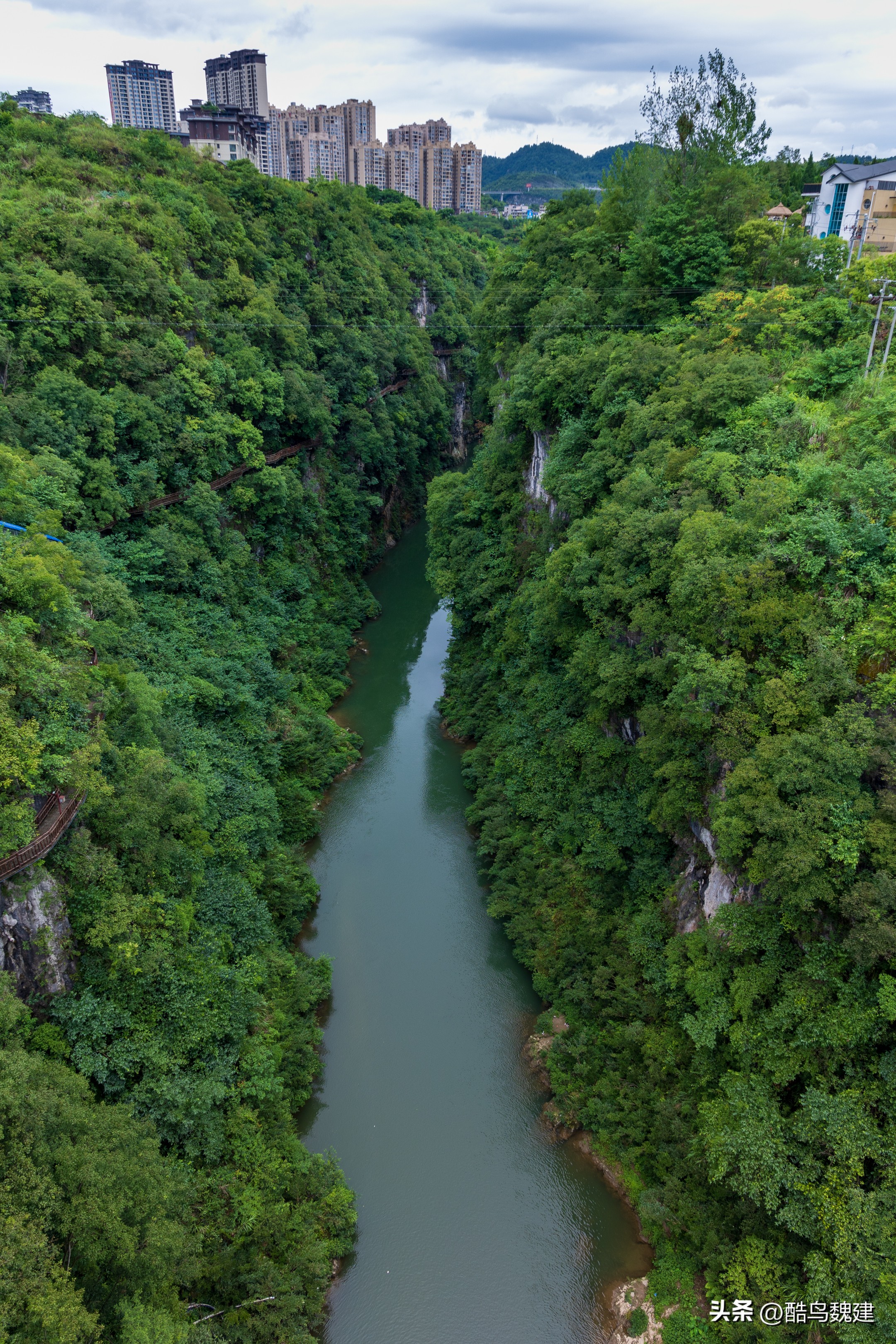黔南旅游住在哪里合适,黔南州有什么好的旅游地方