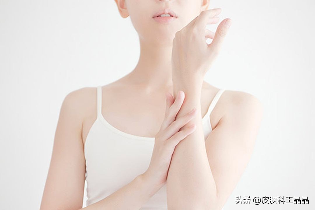 夏季不敢露胳膊,夏天露腿鸡皮肤