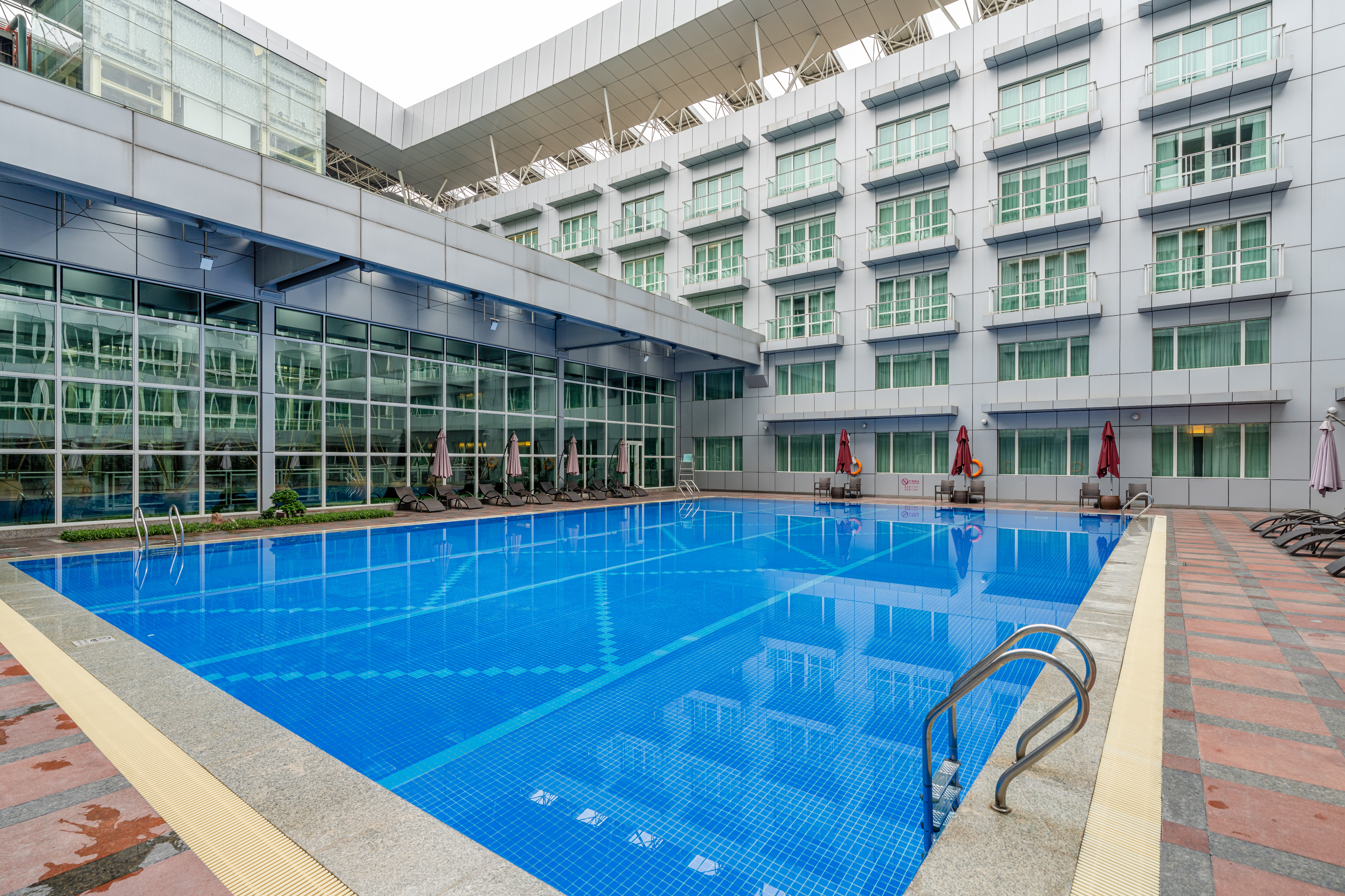 广州白云机场诺富特酒店怎么样,尚客优酒店广州白云机场