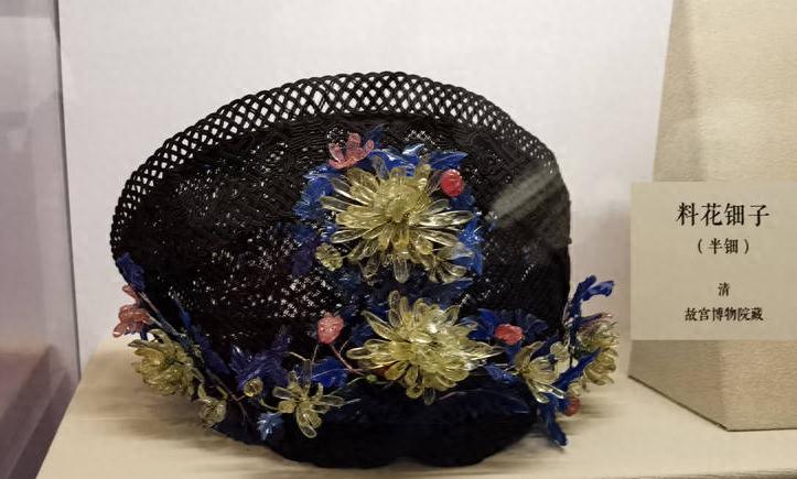 清朝如何区分女人是汉族还是满族？有两个部位，一个明显一个隐私