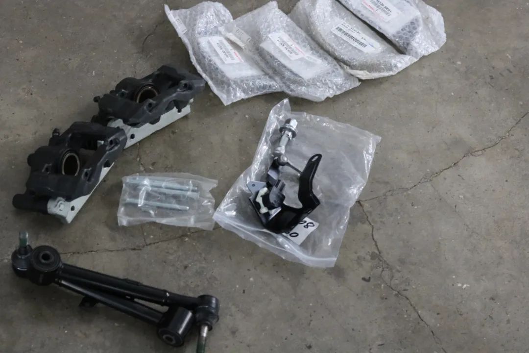 老爷子12代皇冠,12代丰田皇冠翻新改造全过程