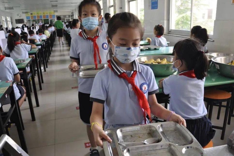 莆田馊豆腐事件,福建莆田在饭盒发现馊豆腐