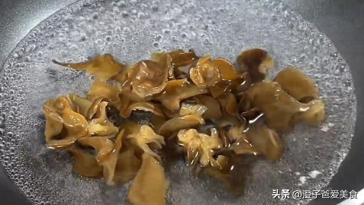 身边的天然解毒王给肝脏祛毒,四种食物是肝脏的解毒王