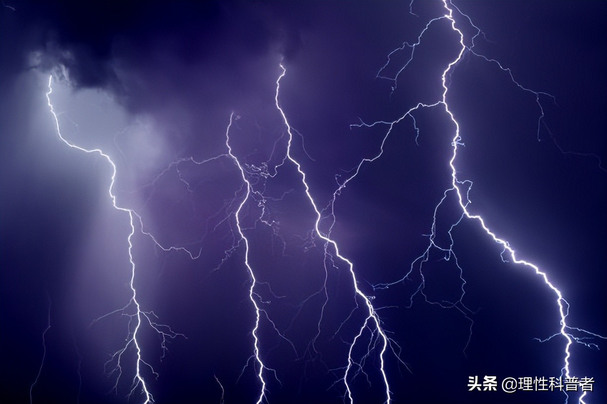 树根形闪电,大自然神奇球状闪电