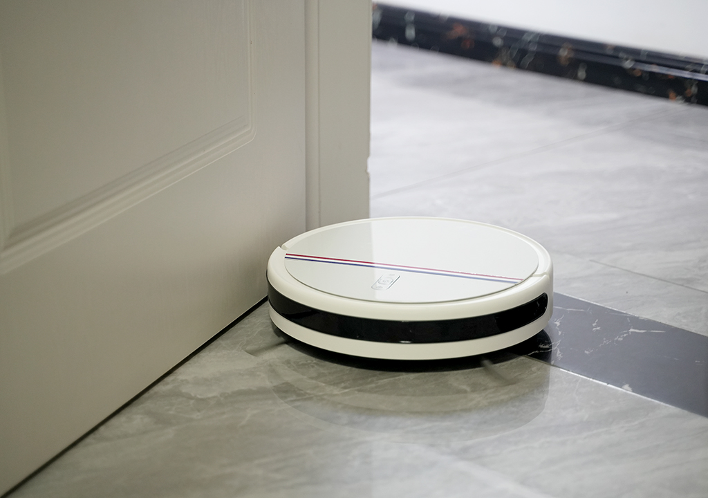 清毛发、除异味，宠物家庭清洁新选择！浦瑞克N8Plus扫地机体验