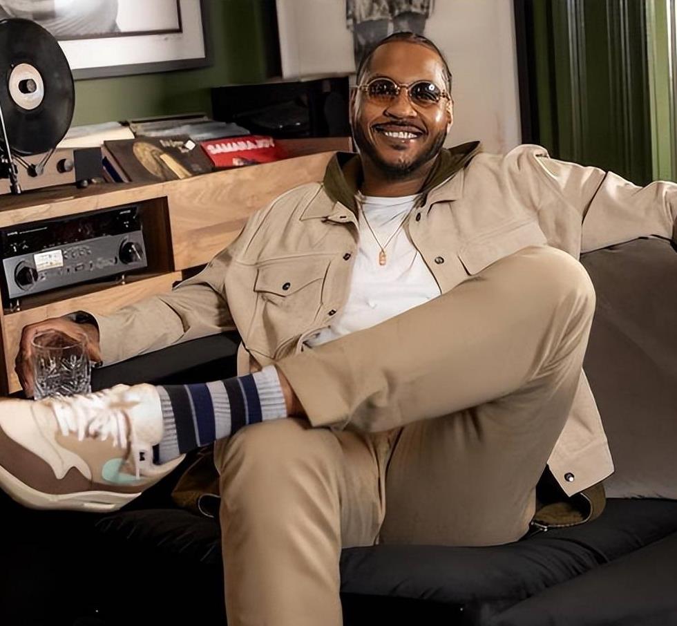 遗憾退役一年的安东尼，现状如何？生涯赚了多少钱呢？