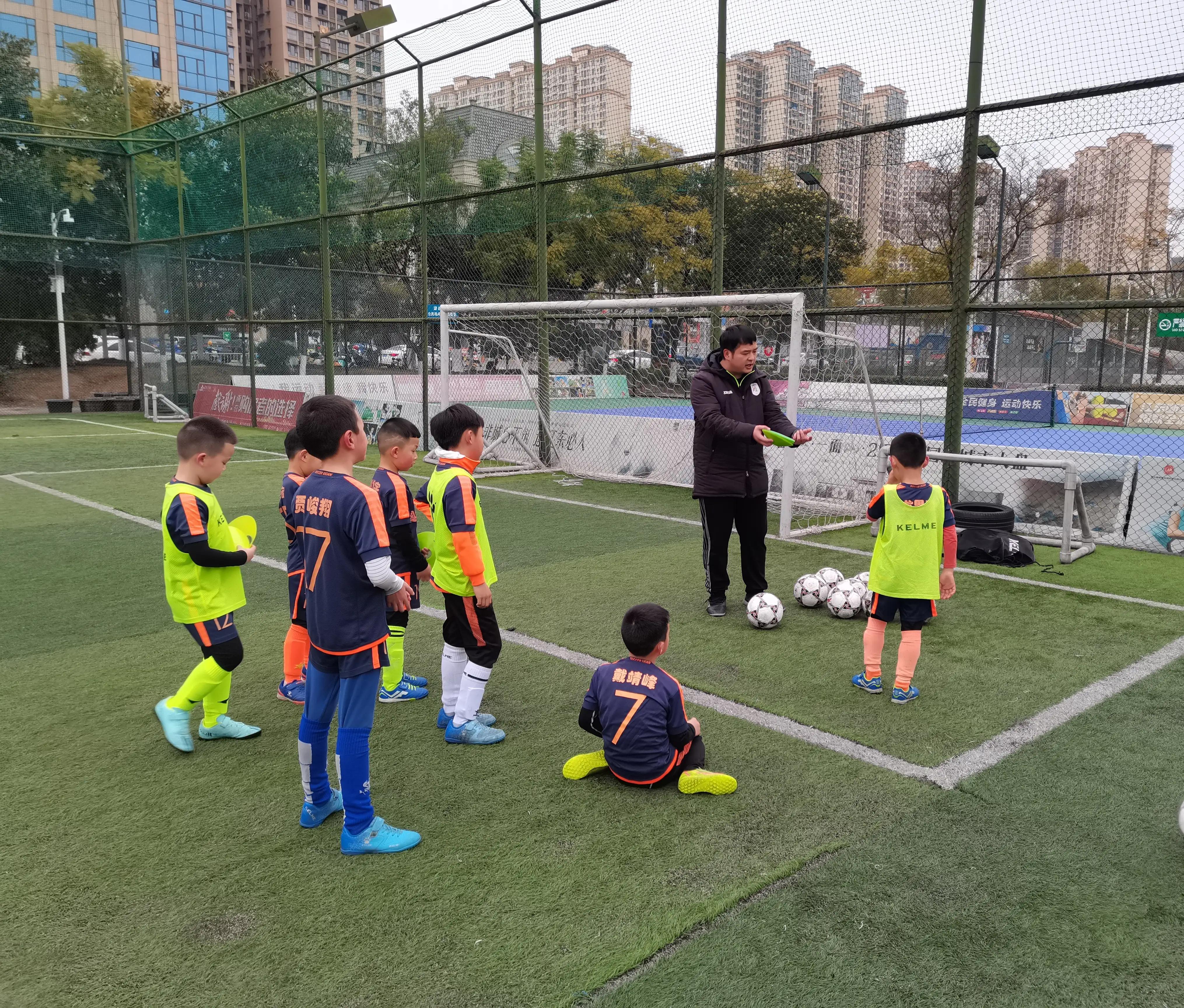 南充奥航青训,四川南充奥航足球俱乐部