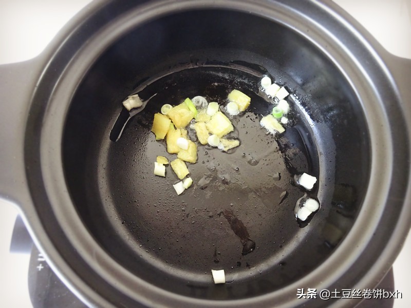 小炖虾怎么做才好吃,白菜炖虾做法教程