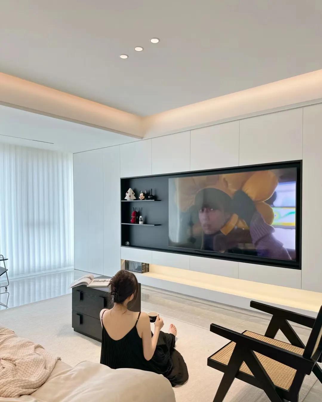 138骞宠璁′笉淇楁皵,缇庡コ鏅掕嚜瀹剁殑璞畢瑁呬慨