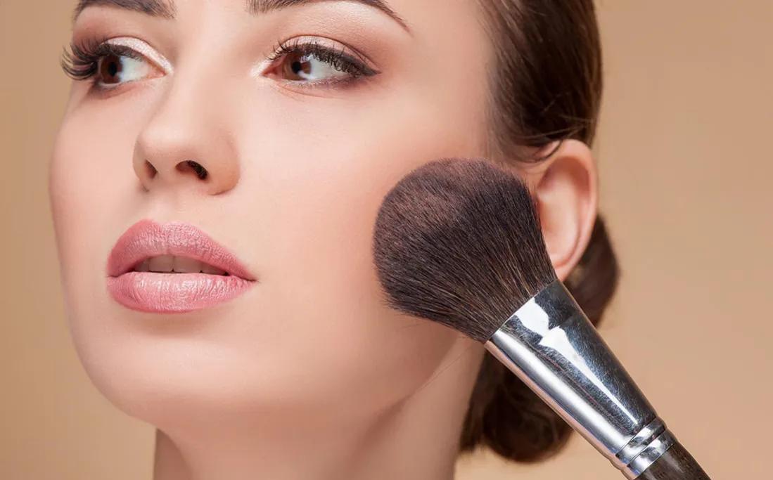 长期化妆皮肤变黄暗沉怎么办,化妆会使皮肤越来越暗沉吗