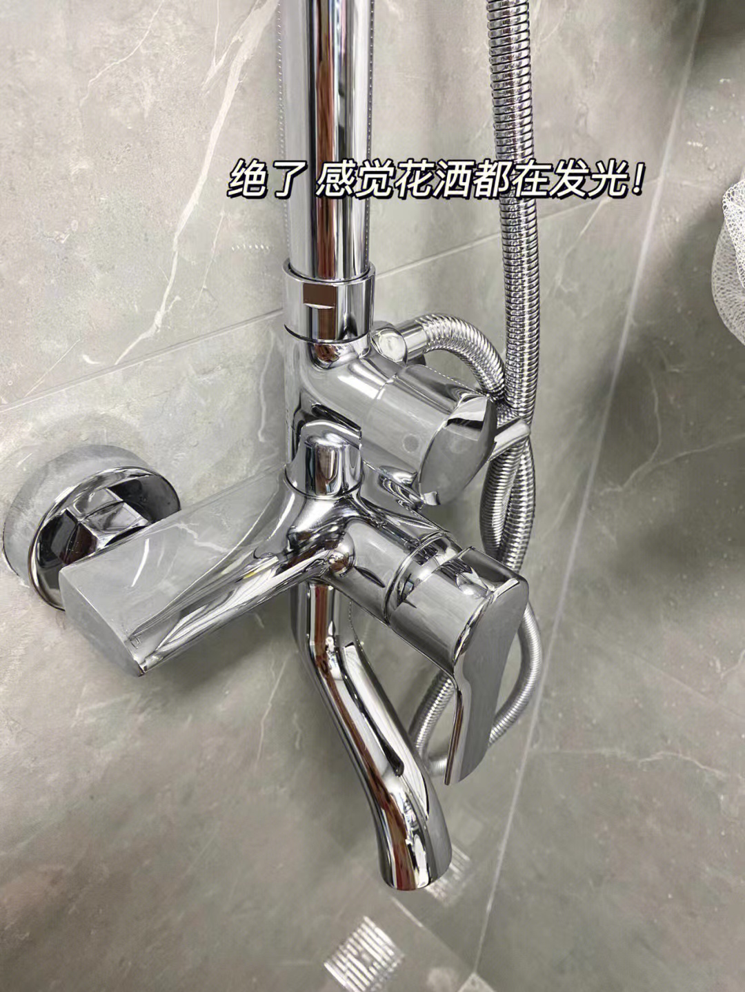 打着国民品牌的伪国货,打着国货的名头赚中国人钱的品牌