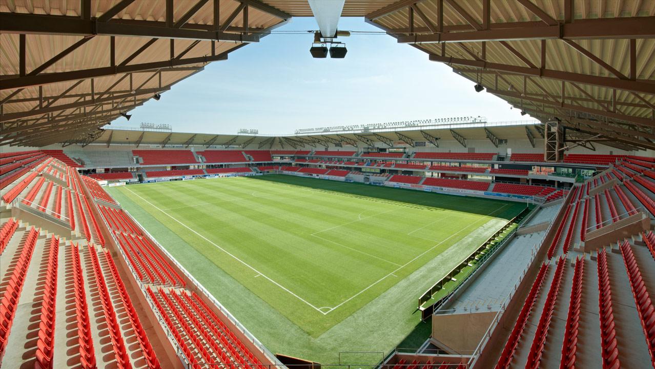 欧洲足球豪门球场盘点,欧洲足坛十大震撼球场