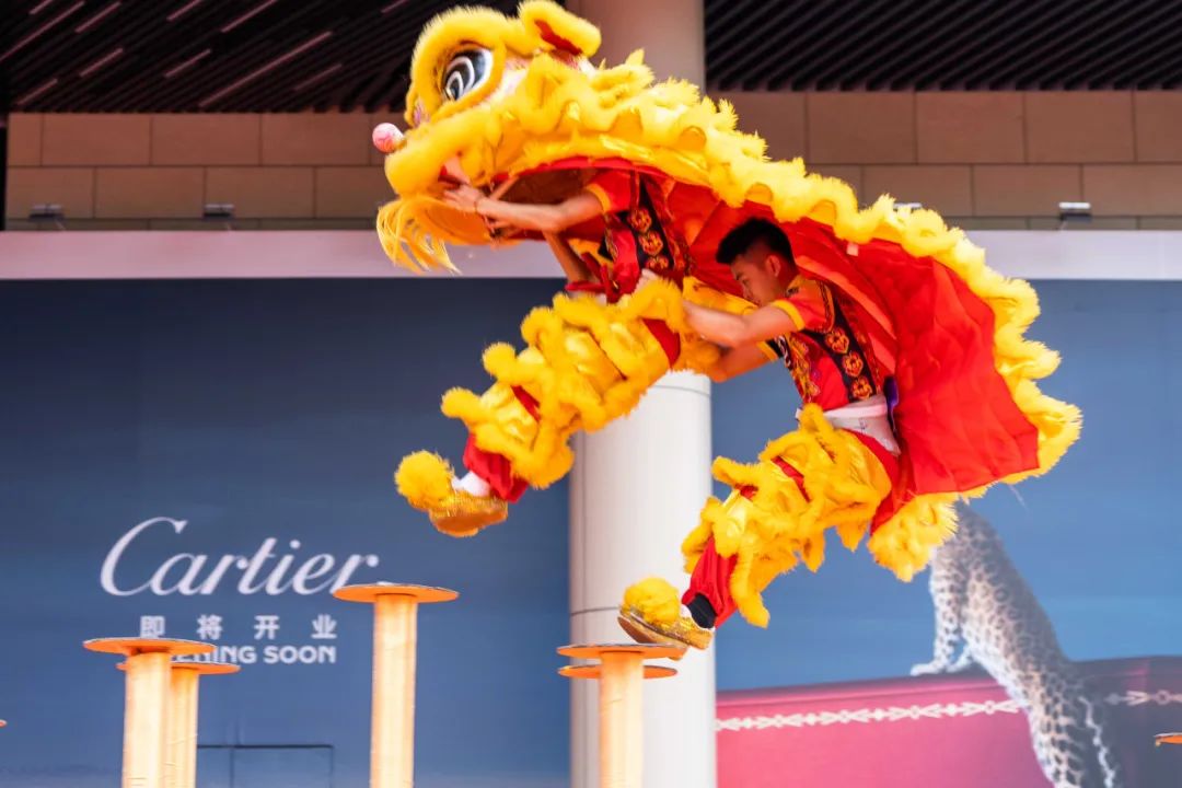 两座“英雄之城”的对望：武商的重奢美学跨省扩圈