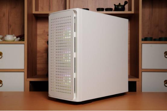 主流国产机箱的颜值之光?九州风扇CK560WH幻城首发开箱评测