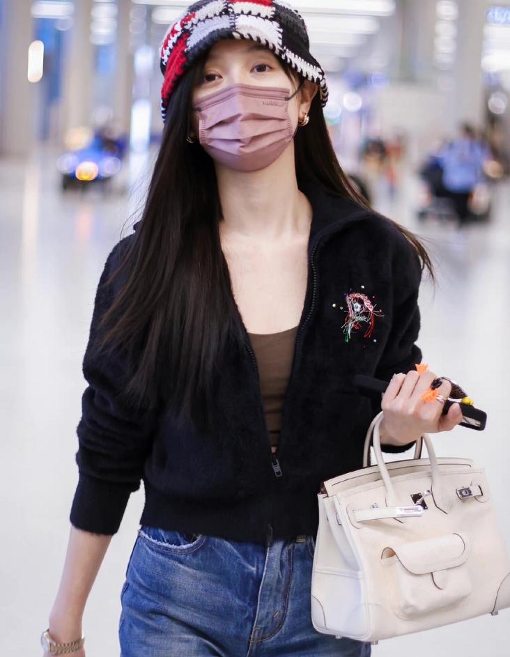 吴宣仪同款包,吴宣仪同款包包