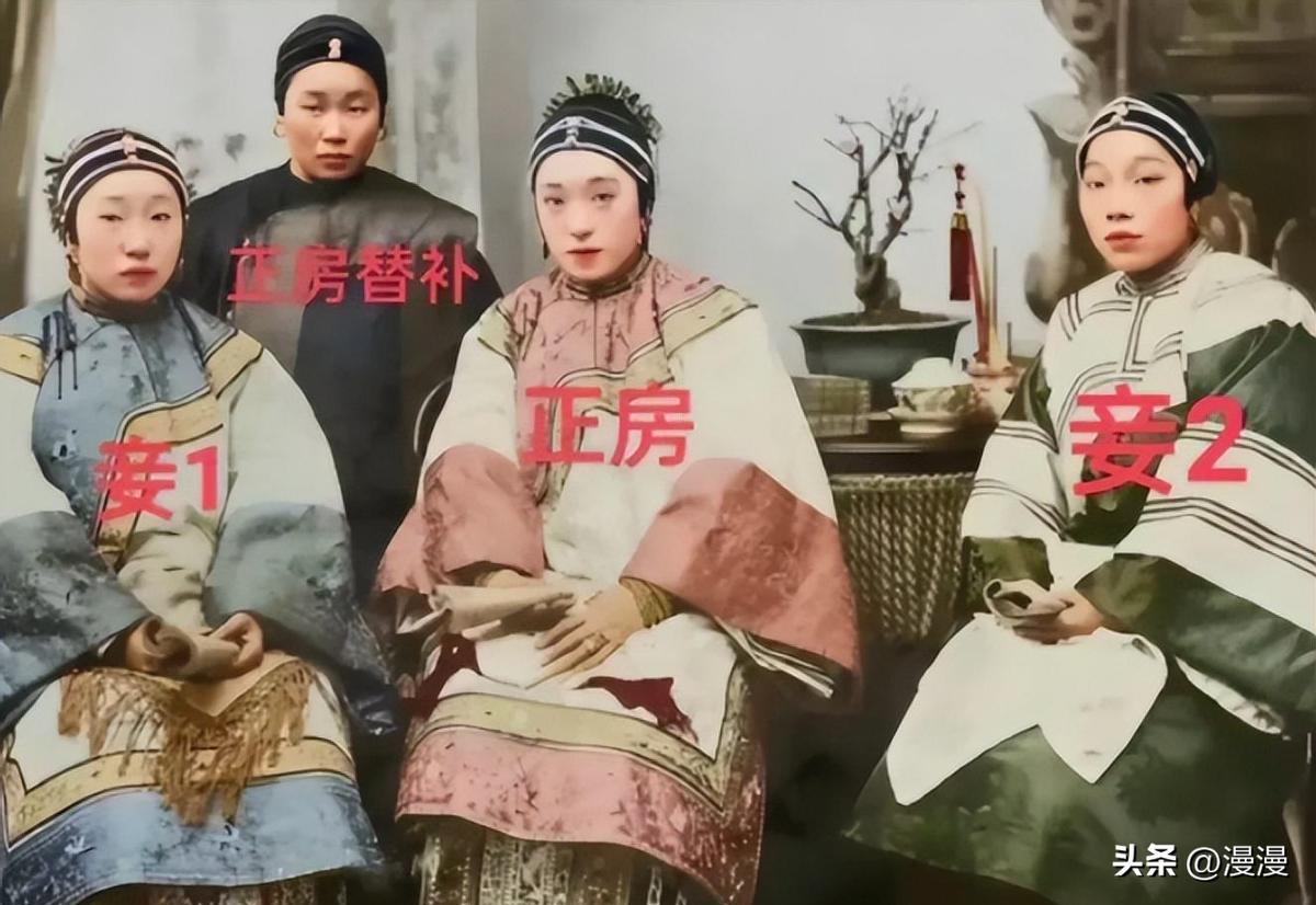 21张真实又罕见的老照片，阴毛假发工作者，我怀疑他用错地方了