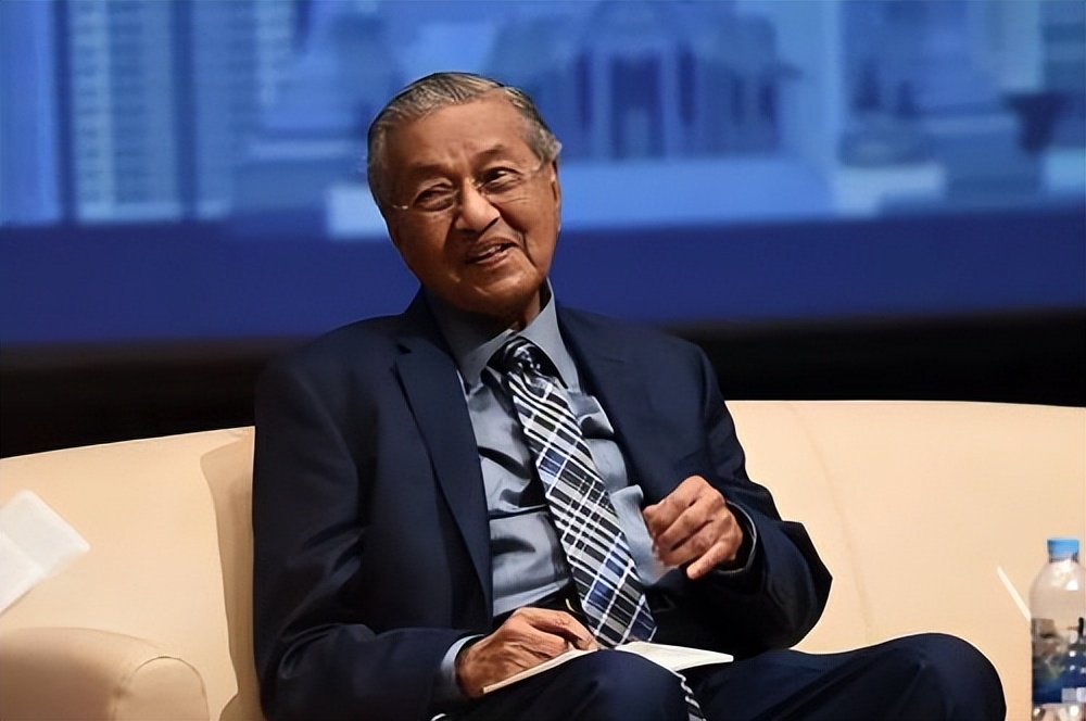 椹潵瑗夸簹瀵逛腑鍥借繚绾﹀灏戞,椹潵瑗夸簹杩濈害