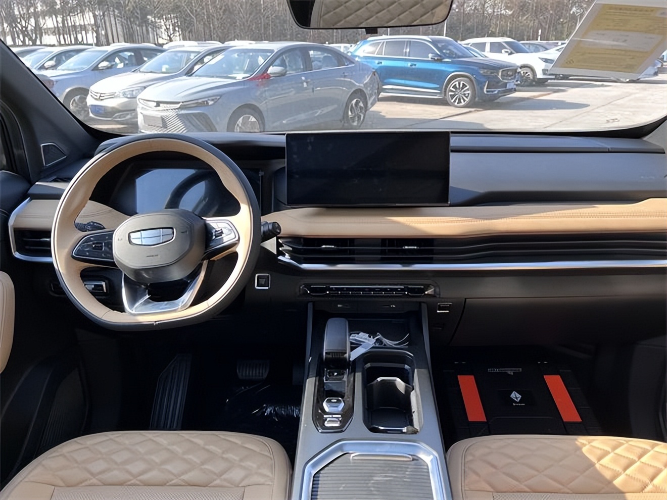 吉利豪越7座suv优缺点,吉利豪越五座suv的优缺点