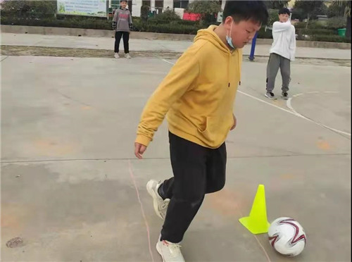 为中国足球梦想助力,为农村孩子筑梦爱心公益活动