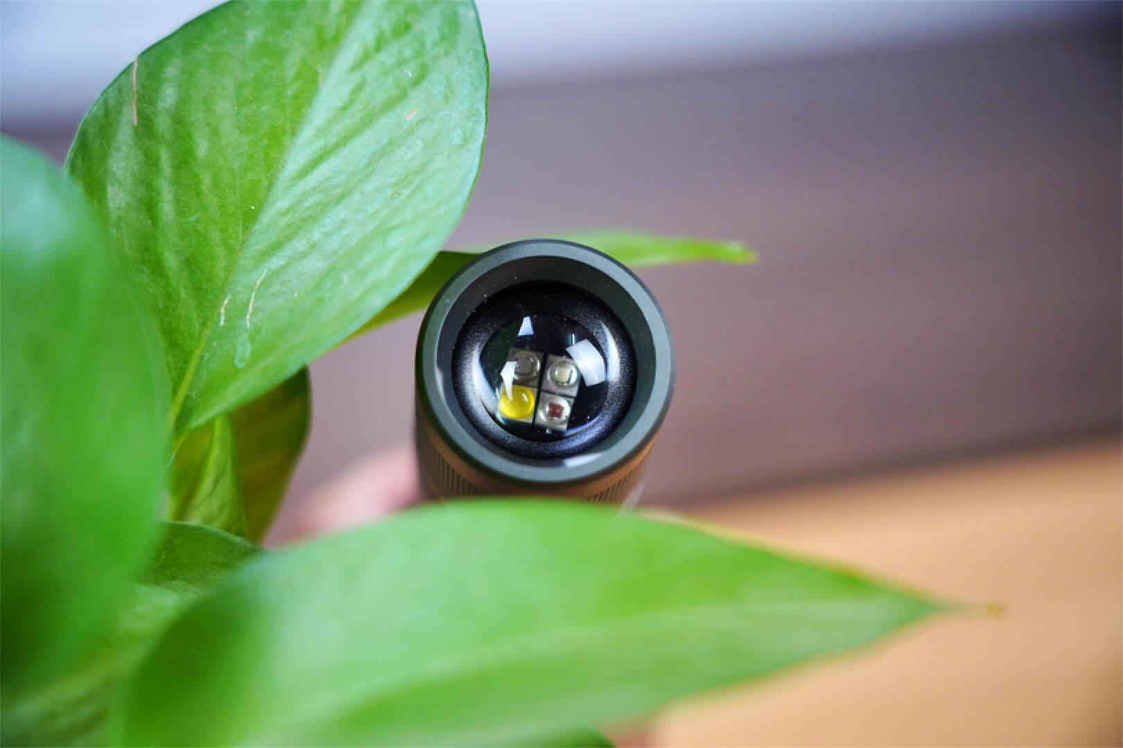 纳拓十二合一雷鸣音乐手电测评,神奇户外灯多功能高端露营灯