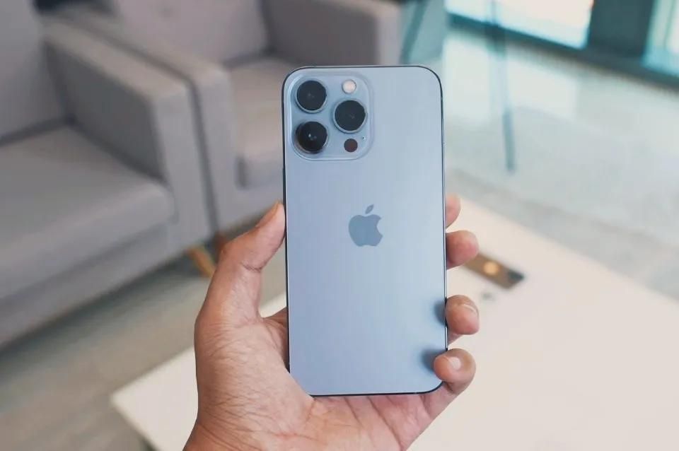 换新手机iphone和安卓到底选哪个,现在iphone手机好还是安卓手机好