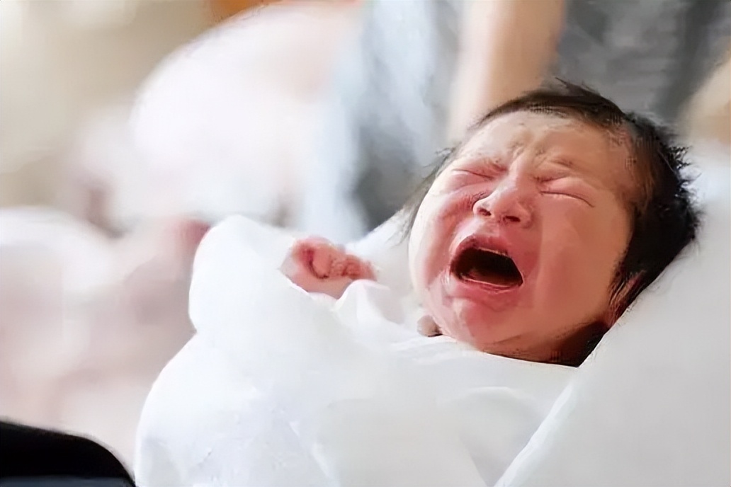穷人不该生娃是哪个高材生说的,女大学生说穷人不该生娃