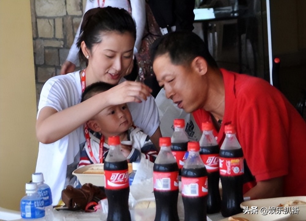 十大男星嫁富婆,娶富婆当老婆的4位男星