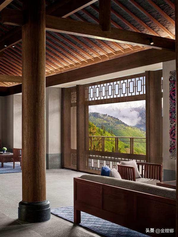 中国首家，全球第六家—九寨沟日赛谷丽思卡尔顿隐世酒店