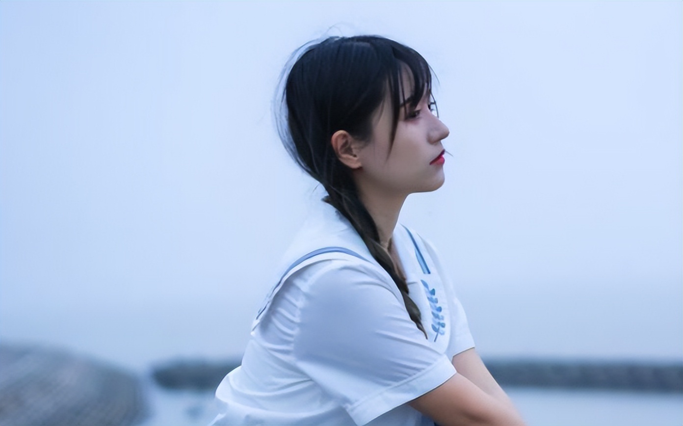 男人对一个人动了情的表现,男人对你动了真心会有这四个表现