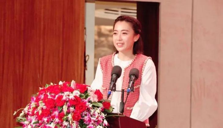 甘比人生赢家,甘比赢了李嘉欣的原因