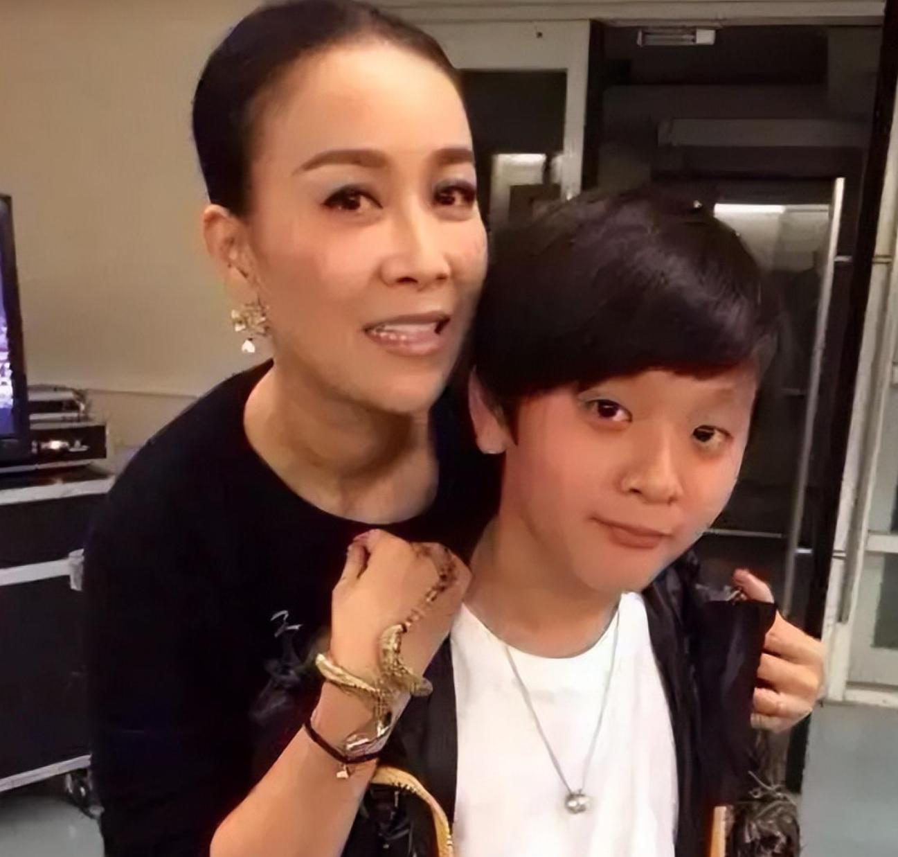 孟桐那英感情经历,那英孟桐恋爱史