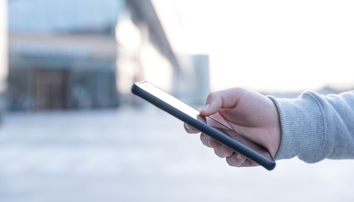 网购电信诈骗新骗术,一男子遭遇电信诈骗反赚1万元