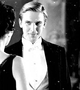 英剧推荐高分必看,推荐60部高分英美剧