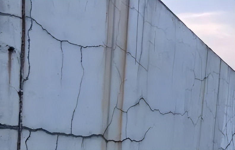 地下室外墙渗漏原因及解决方案,成都工程项目外墙防水渗漏施工