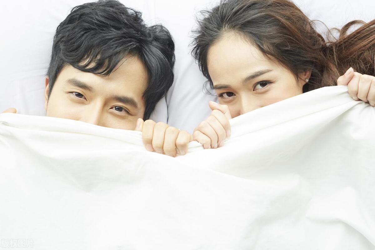 班主任幽默介绍科任老师,班主任趣味介绍自己搞笑模板