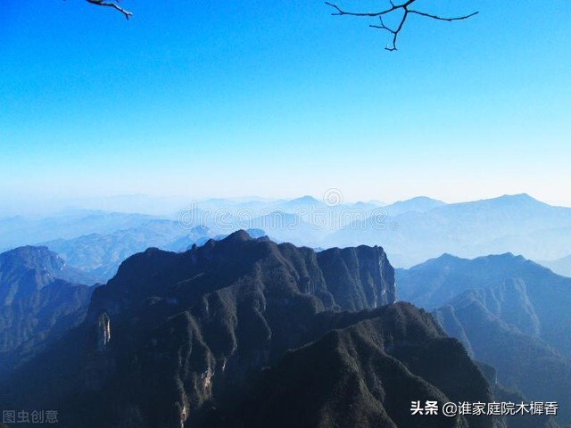 望天门山李白这首诗排名第几,李白写的最出名的一首诗望天门山