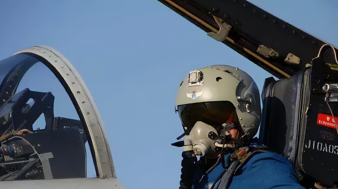 苏35打歼10c,苏35对歼10c