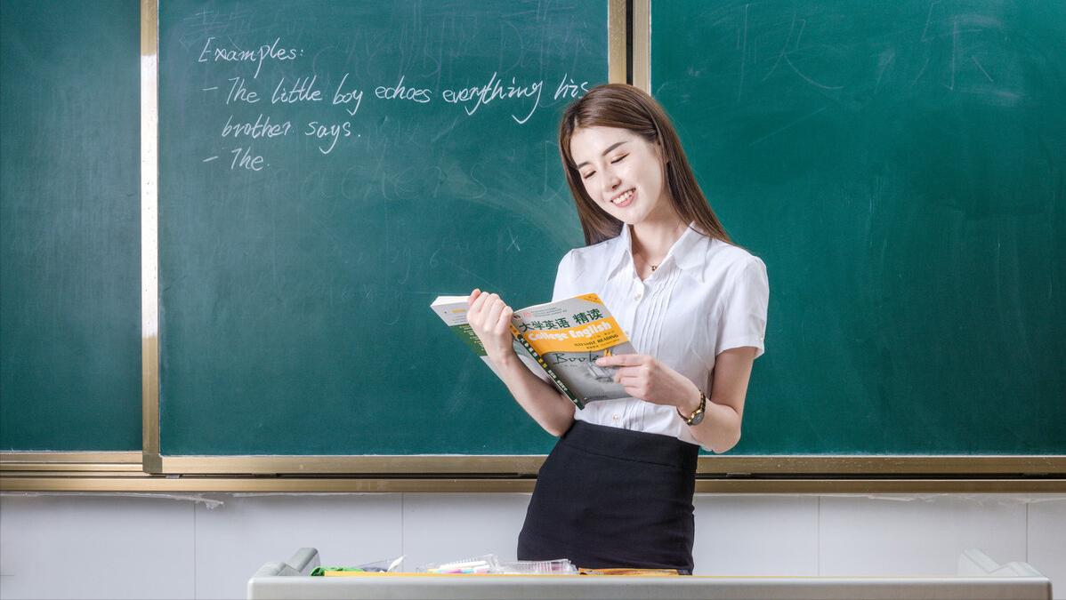 孩子学习跟不上老师建议休学对吗,对孩子很失望老师想放弃怎么办