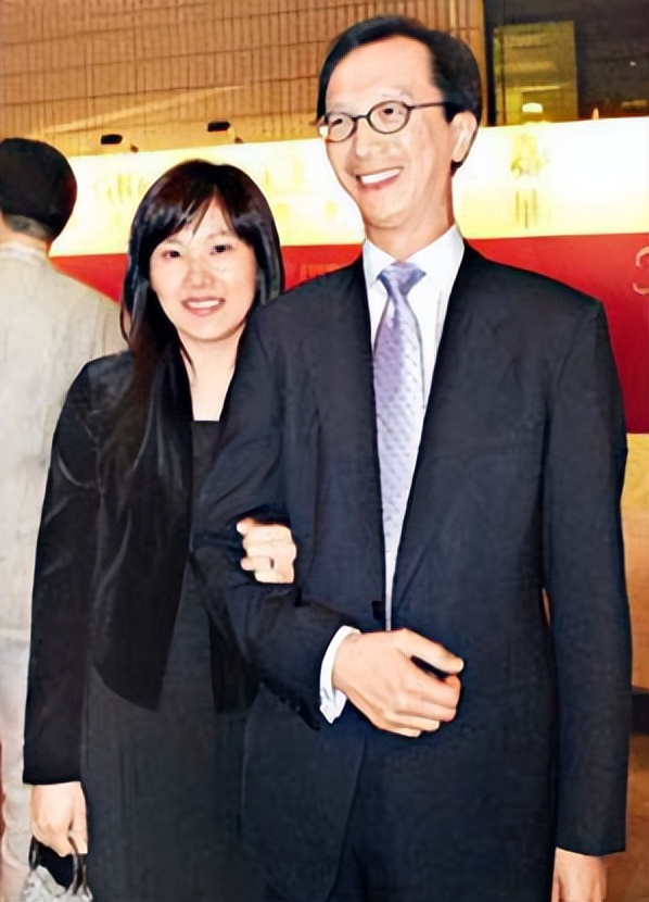 跳水女王伏明霞发福明显,跳水皇后伏明霞吉尼斯世界纪录