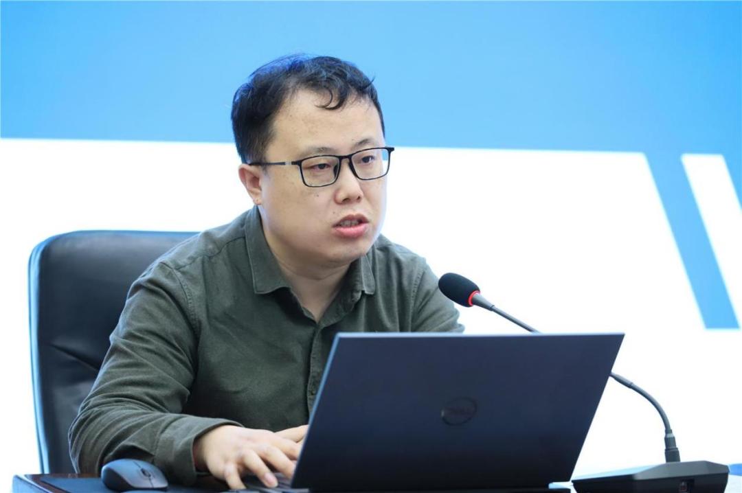 新锦成专家受邀主讲新形势下人才培养与高质量就业专题讲座