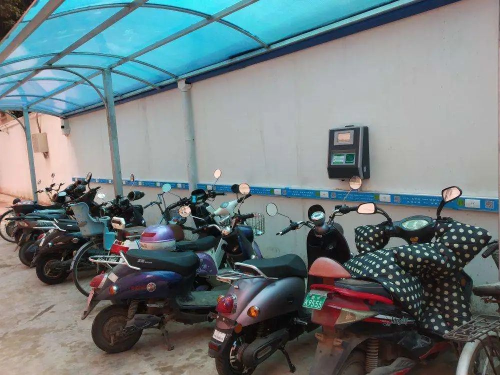 夺命100秒电动车着火有多可怕,电瓶车电池着火有多大的威力