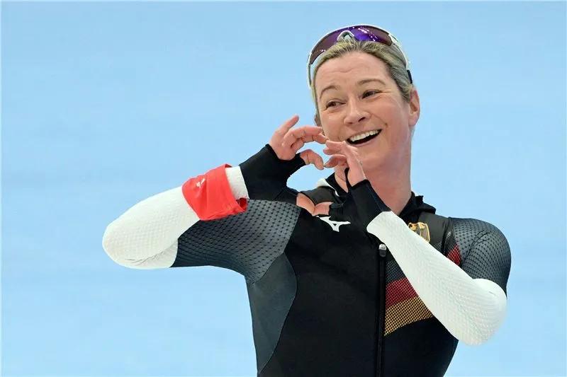 谷爱凌创造中国冰雪历史夺冠,冬奥冠军谷爱凌的事迹怎么写