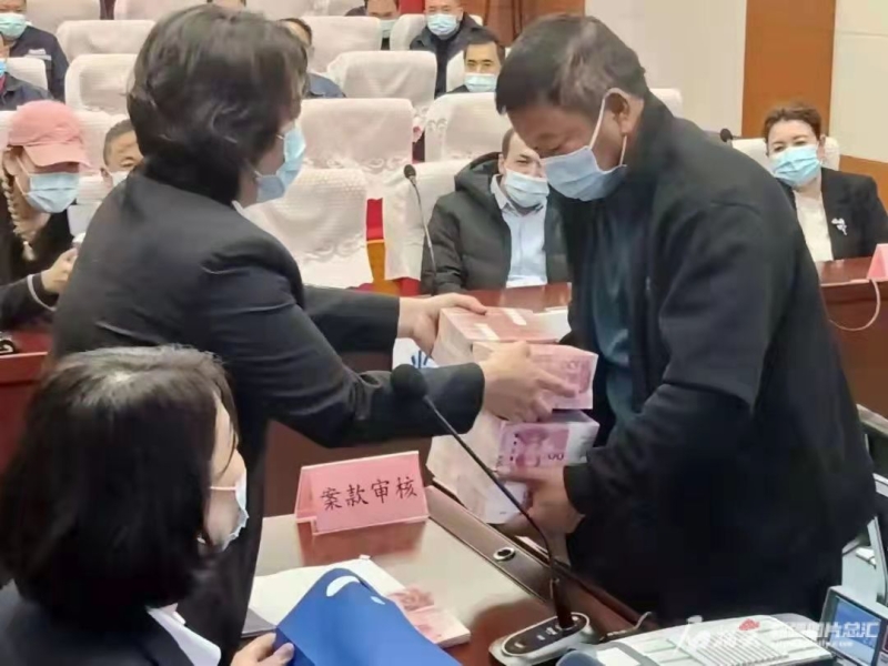 小天晨报丨*疆新**进一步深化电价市场化改革完善主要由市场决定电价的机制；和静巴音布鲁克机场命名正式获批