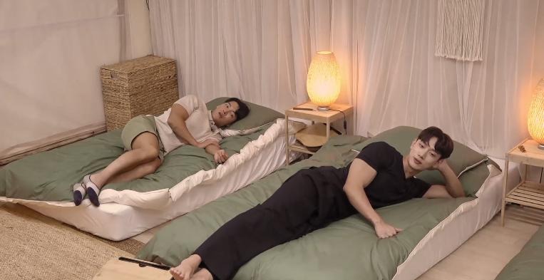 6男6女只有配对成功，才能逃离“地狱”，恋综玩成荒野求生