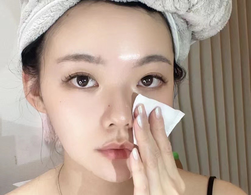 不管你在用多大牌的护肤品,无论你用什么牌子的面膜都好