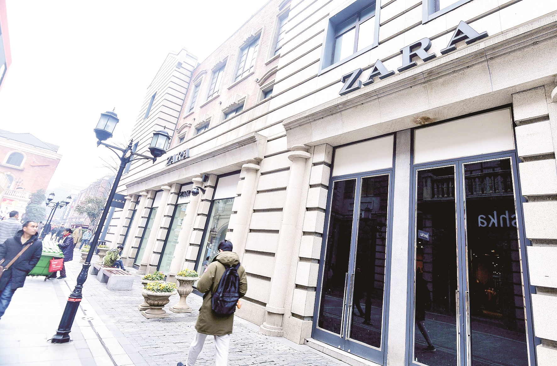 zara这个品牌怎么读中文,西班牙zara的高端品牌