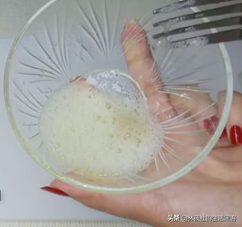 如何收缩脸部粗大毛孔,脸部毛孔粗大最好的解决修复方法