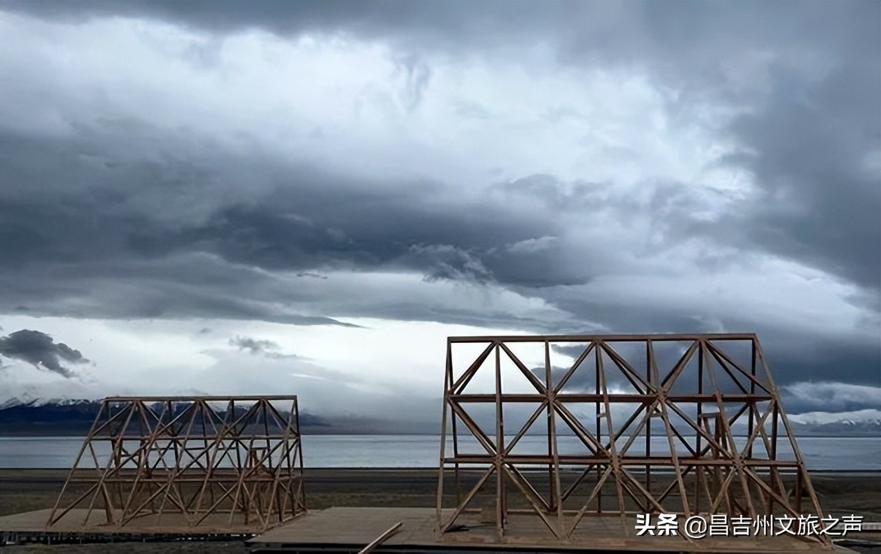 *疆新**首个旅游装备体验中心，打造标准化发展的野趣民宿