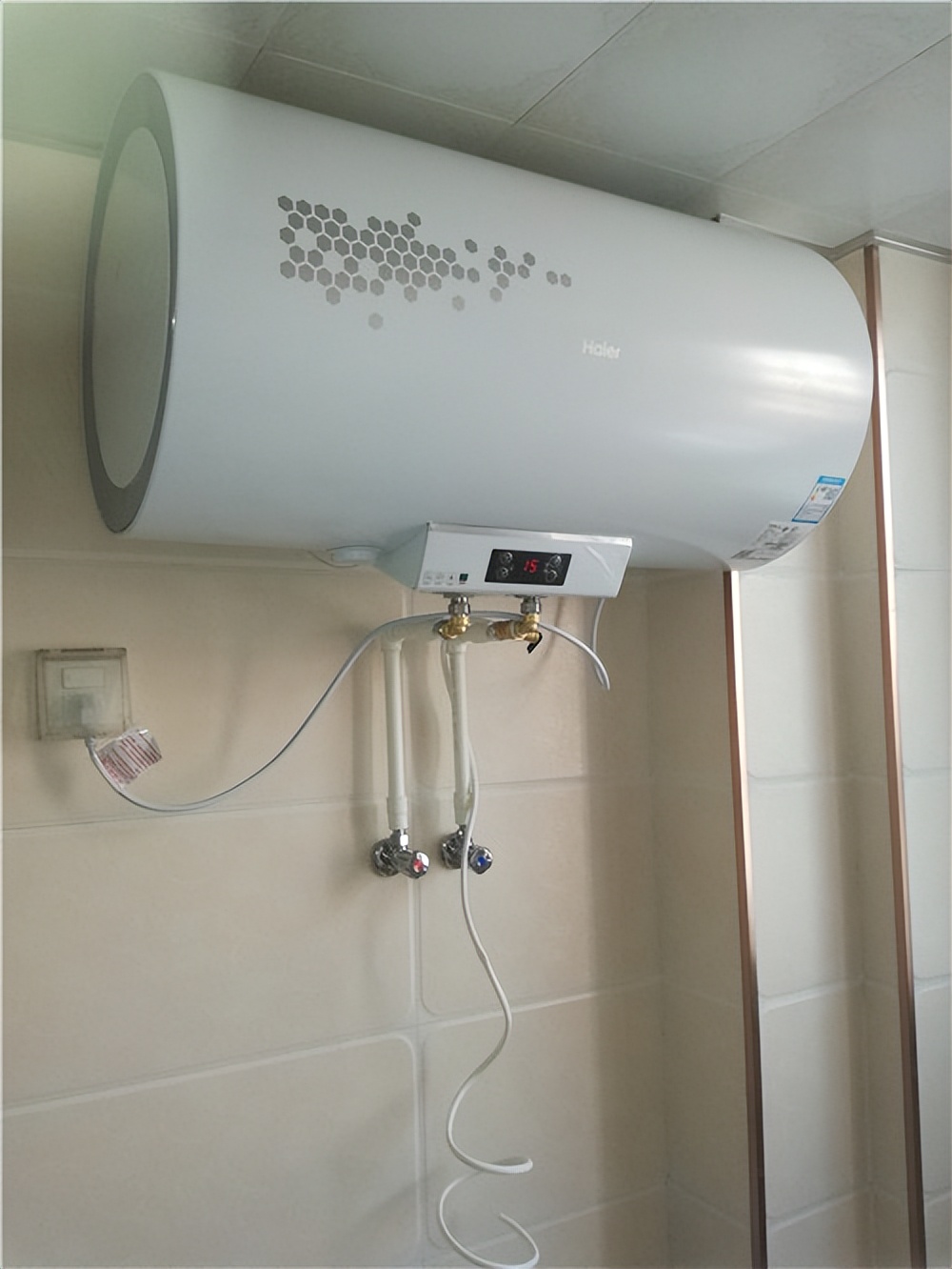 热水器功率越大是不是越费电,电热水器热水慢又耗电什么原因