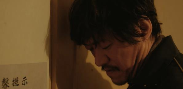 秦昊新剧床戏镜头太多被投诉，尺度大儿童不宜，网友怒骂很荒唐